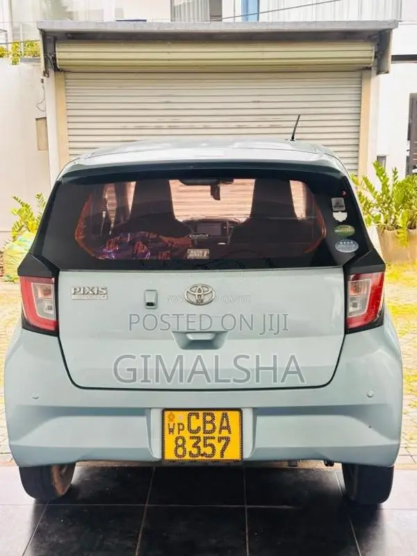 Toyota Pixis 2018 Car (Used)