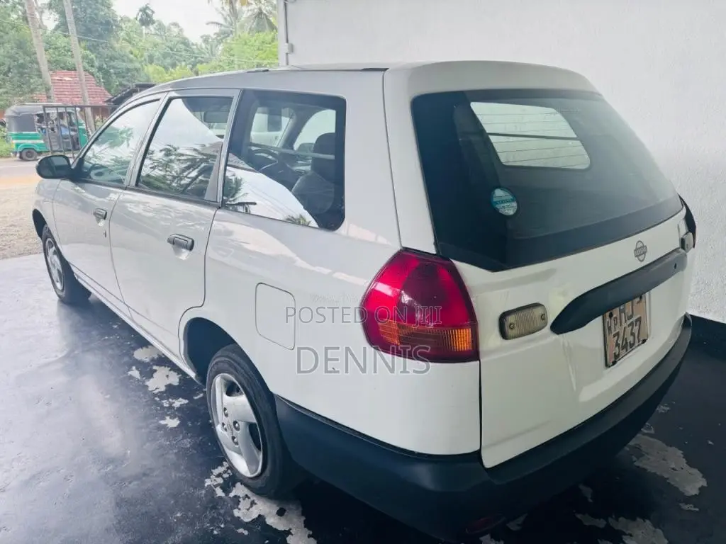 Nissan AD Wagon 2000 Car (Used)