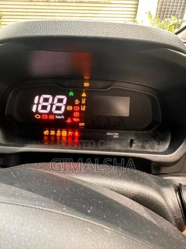 Toyota Pixis 2018 Car (Used)