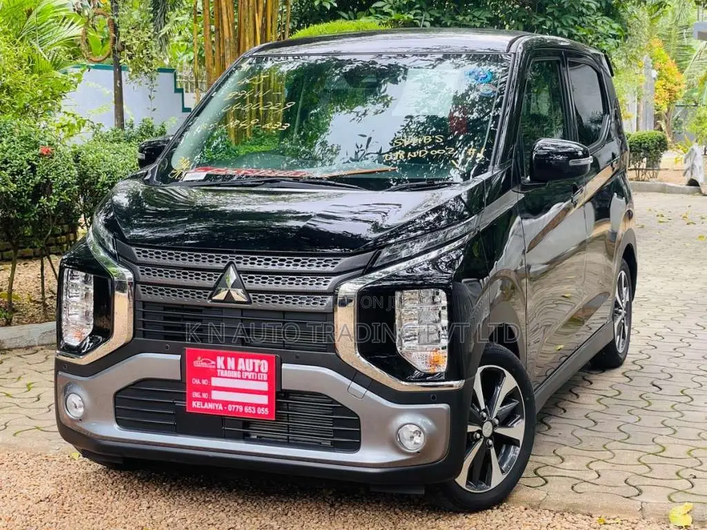Mitsubishi EK X Cross 2023 Car Unregistered (Recondition)