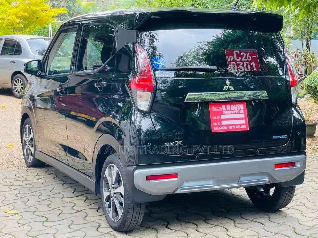 Mitsubishi EK X Cross 2023 Car Unregistered (Recondition)