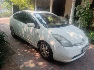 Toyota Prius 2011 Car (Used)