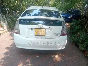 Toyota Prius 2011 Car (Used)