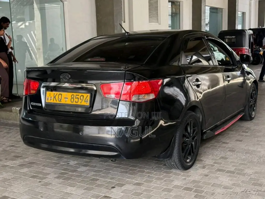 Kia Cerato 2011 Car (Used)