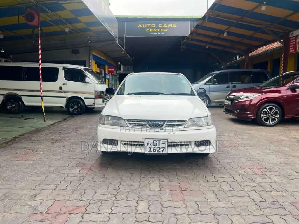 Toyota Carina 1999 Car (Used)