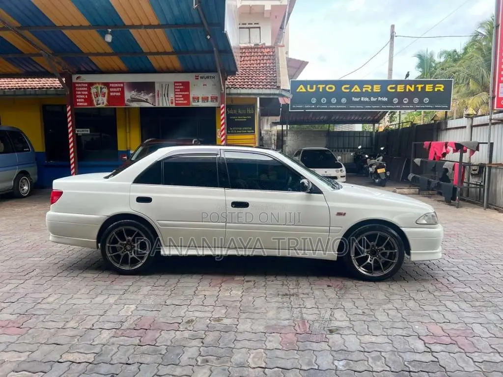 Toyota Carina 1999 Car (Used)