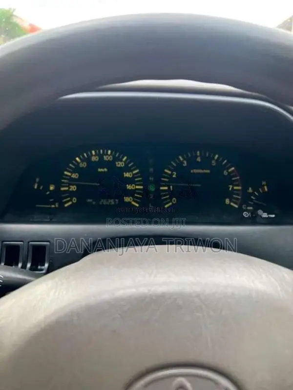 Toyota Carina 1999 Car (Used)
