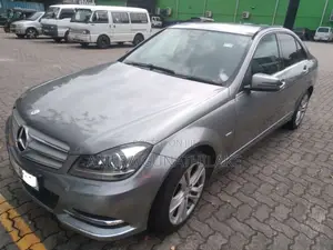 Mercedes-Benz C180 2011 Car (Used)