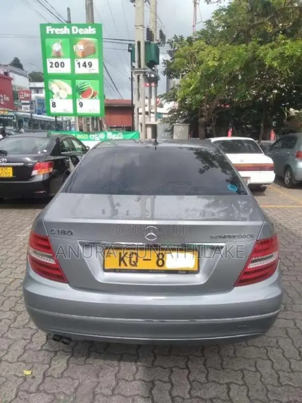 Mercedes-Benz C180 2011 Car (Used)