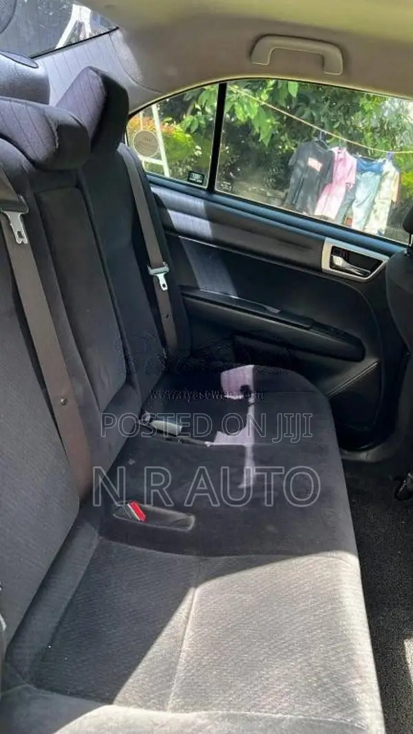 Toyota Axio 2014 Car (Used)
