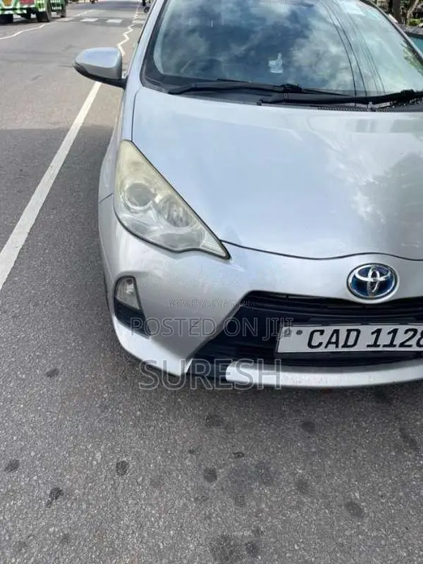 Toyota Aqua G Grade 2013 Car (Used)
