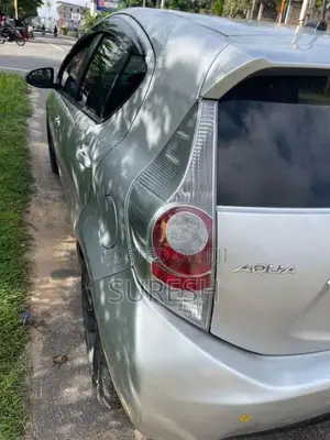 Toyota Aqua G Grade 2013 Car (Used)