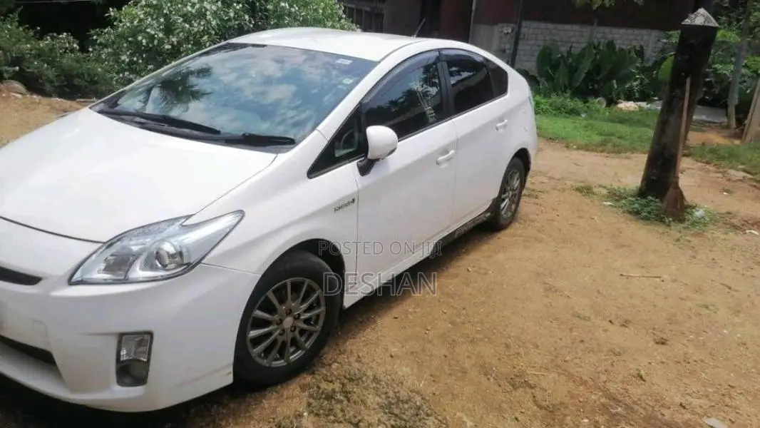Toyota Prius 2011 Car (Used)