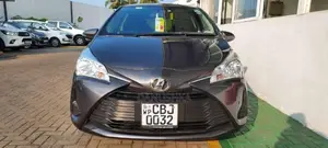 Toyota Vitz 2017 Car (Used)