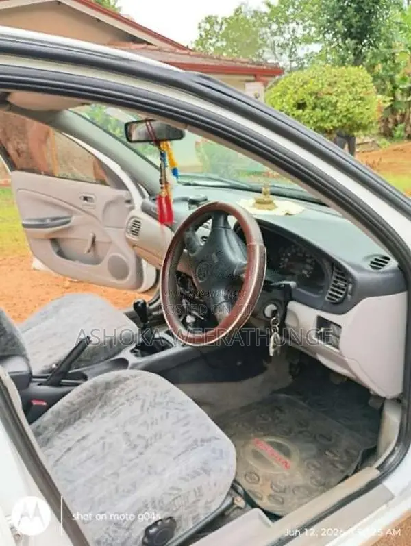 Nissan N16 2000 Car (Used)
