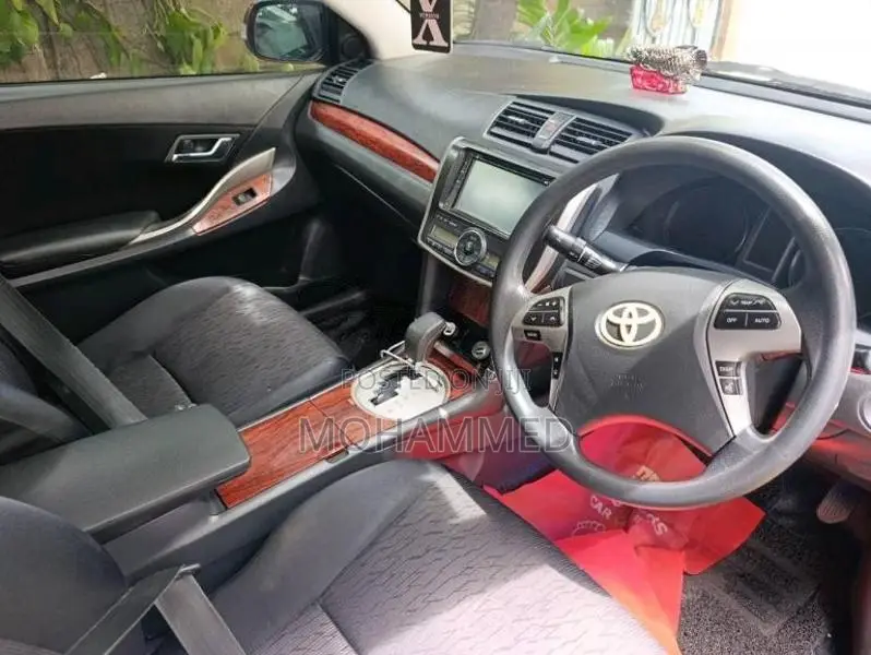 Toyota Allion 2011 Car (Used)
