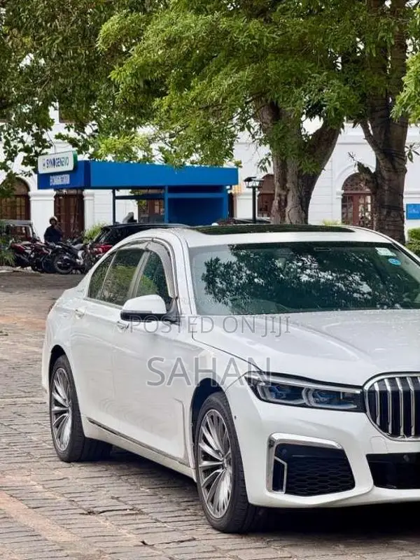 BMW 740 2014 Car (Used)
