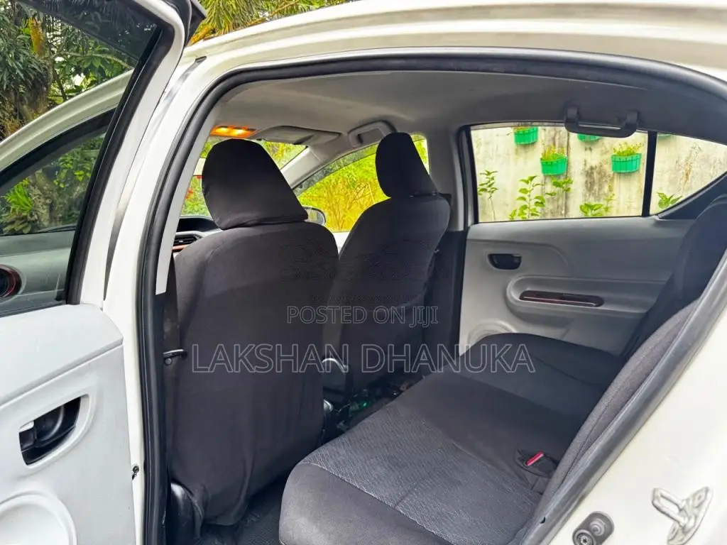 Toyota Aqua S Limited 2012 Car (Used)