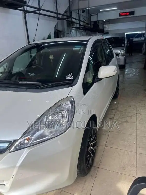 Honda FIT GP1 2013 Car (Used)