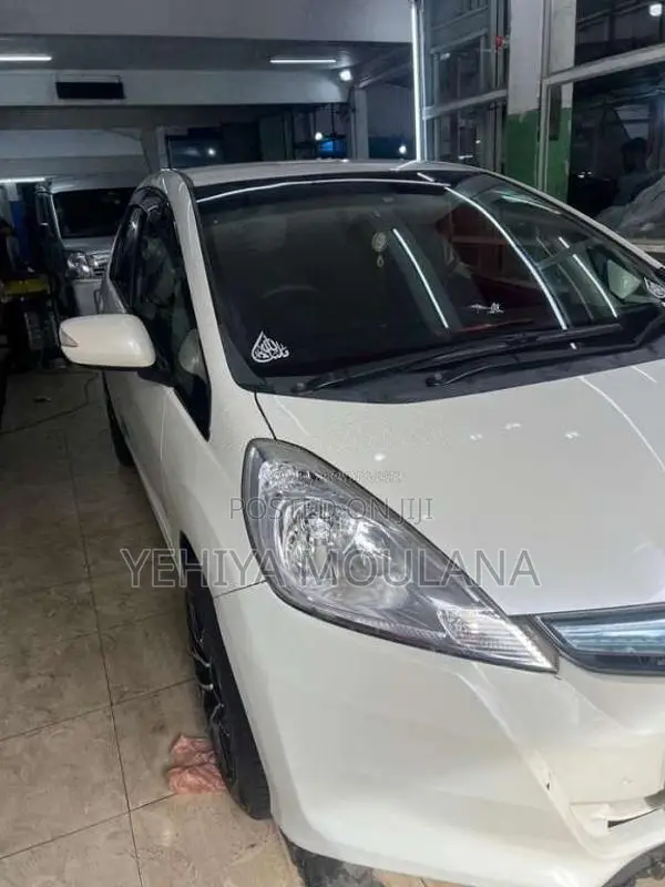 Honda FIT GP1 2013 Car (Used)