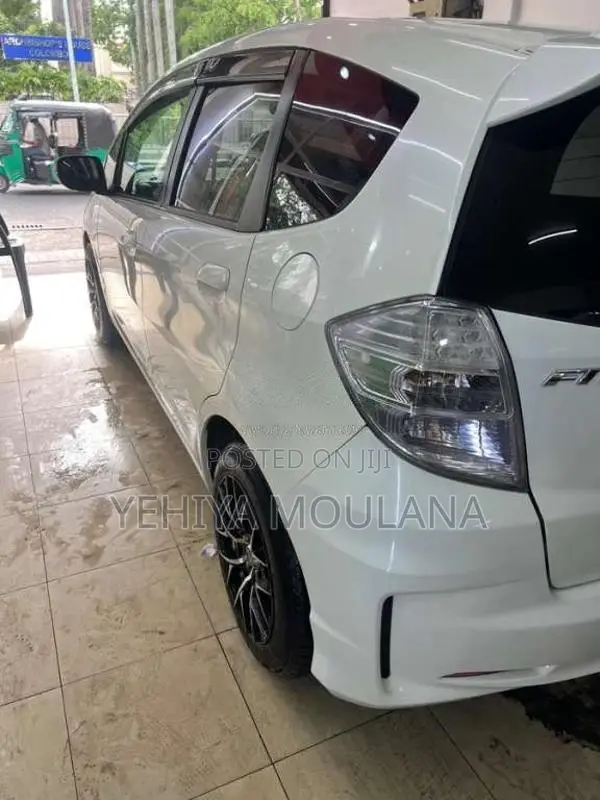 Honda FIT GP1 2013 Car (Used)