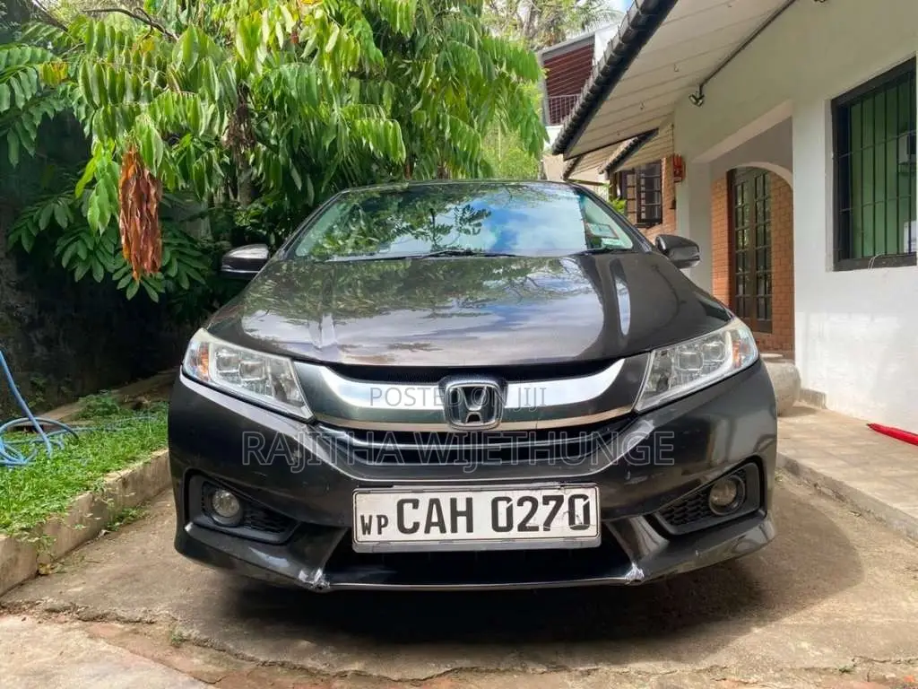 Honda Grace 2015 Car (Used)