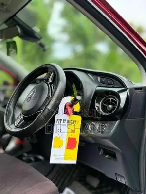 Toyota Vitz 2019 Car (Used)