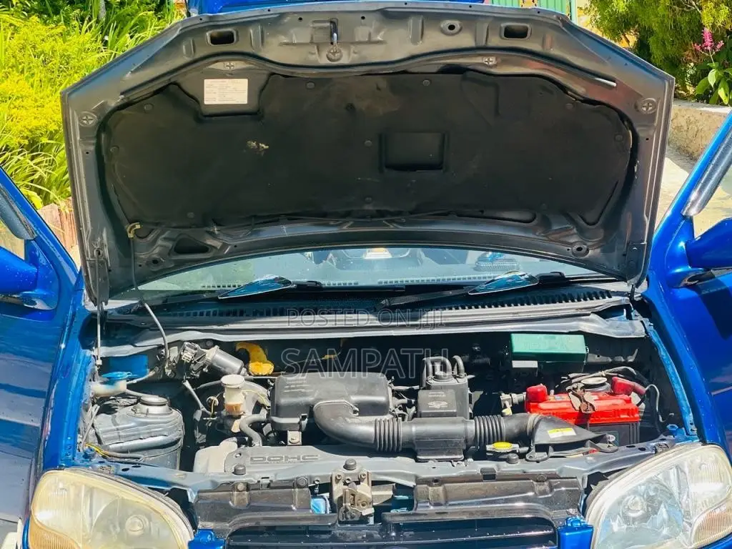 Suzuki Swift 2004 Car (Used)