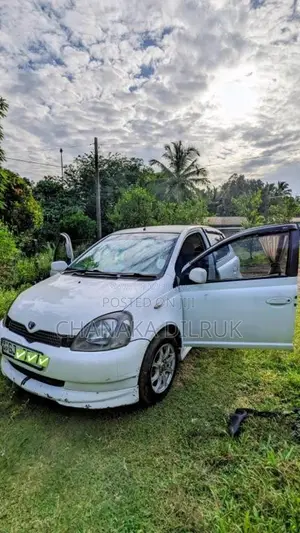 Toyota Vitz 1999 Car (Used)