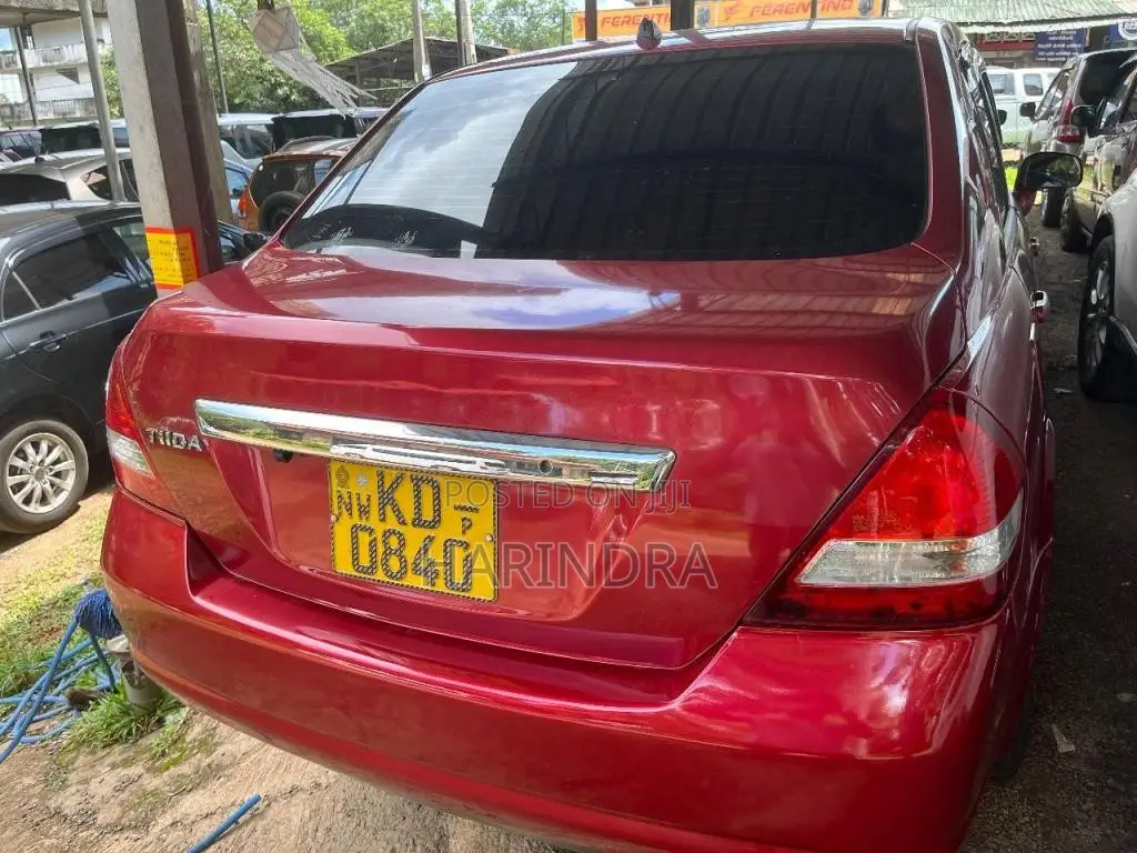 Nissan Tiida 2006 Car (Used)