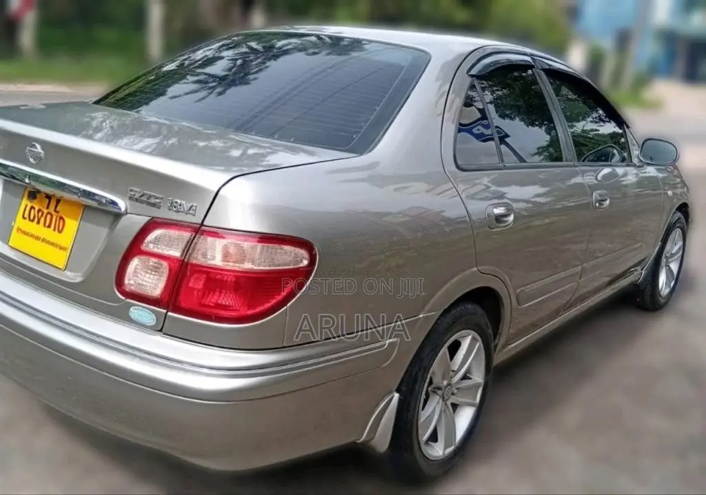 Nissan N16 BlueBird Sylphy G Grade 2004 Car (Used)
