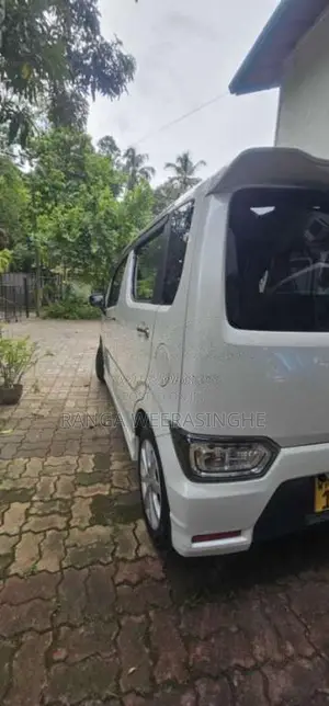 Suzuki Wagon R Stingray 2018 Car (Used)