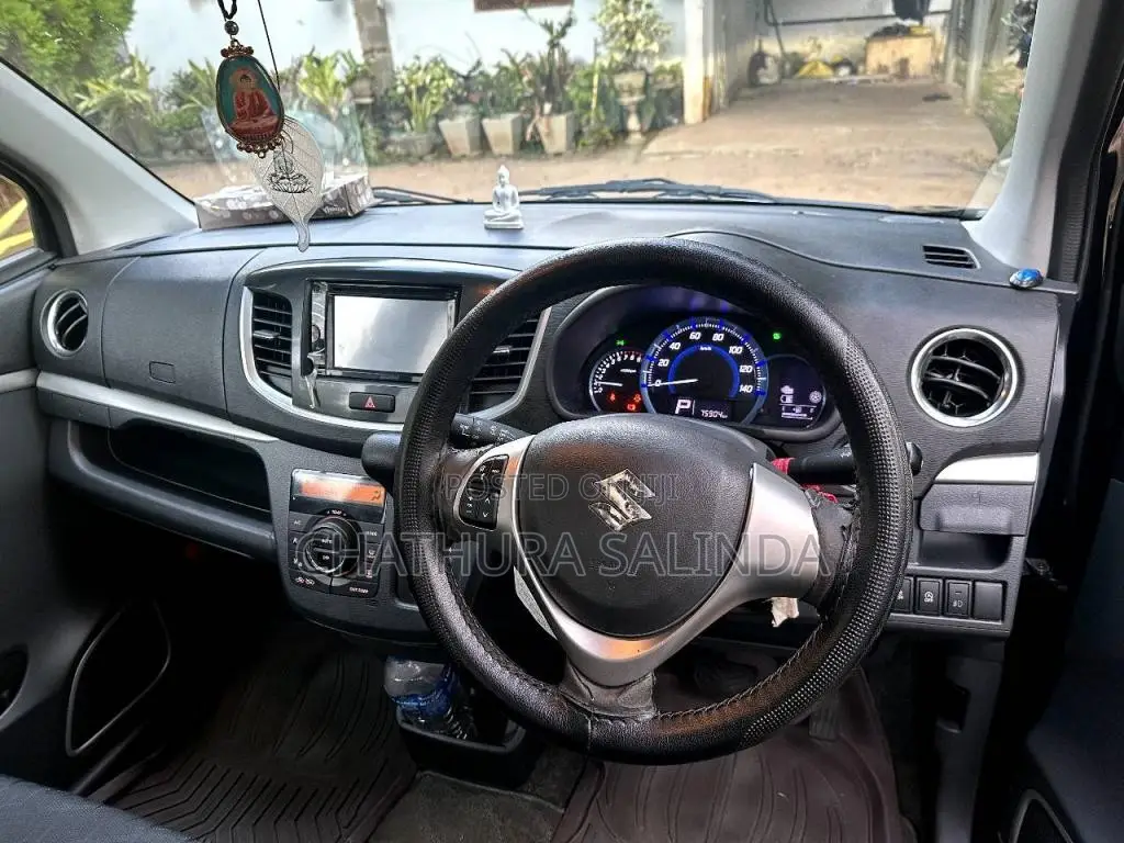 Suzuki Wagon R Stingray 2015 Car (Used)