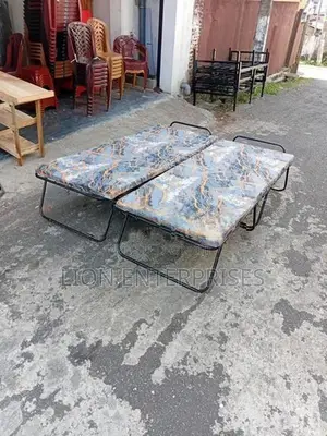 72×30 Folding Bed with Mattrees