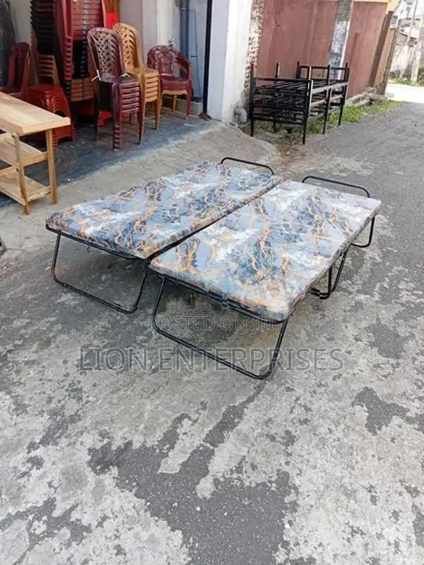 72×30 Folding Bed with Mattrees