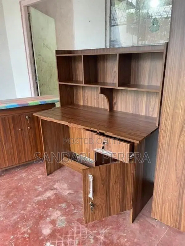 Large Study Table with Rack (B03)