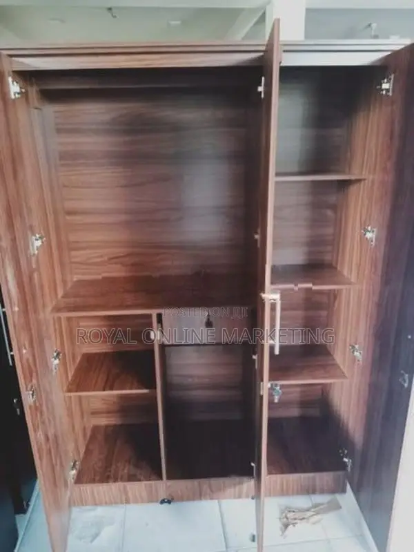 3 Door Wardrobe (K-12)
