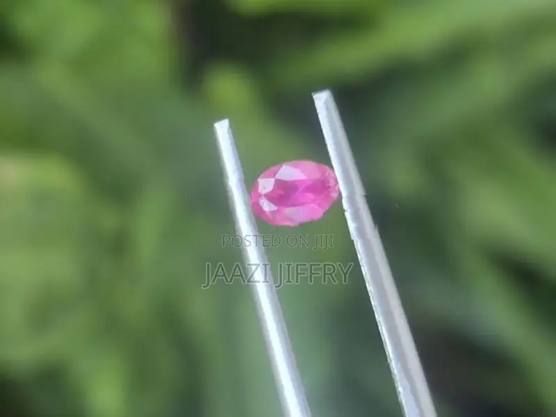 Natural Ceylon Hot Pink Sapphire Unheated 0.6 Ct Gem Stone