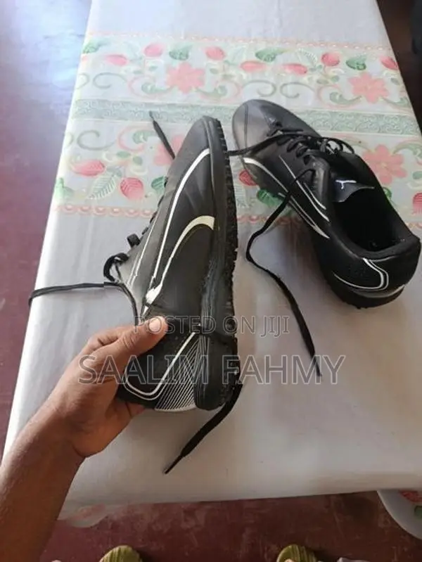 Puma Carpet Pair
