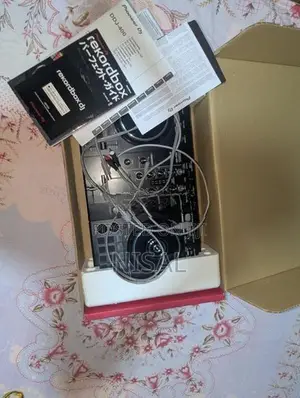 DDJ 400 Controller