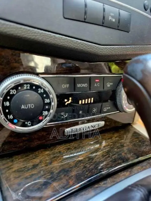 Mercedes-Benz C180 2010 Car (Used)