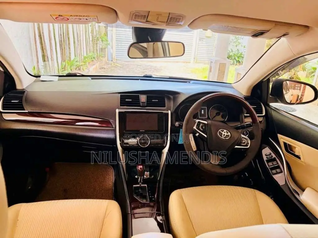 Toyota Premio 2017 Car (Used)