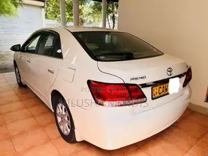 Toyota Premio 2017 Car (Used)