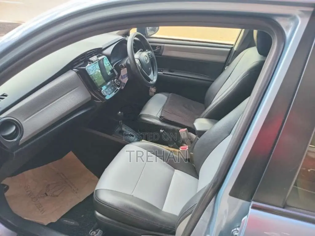 Toyota Axio 2014 Car (Used)