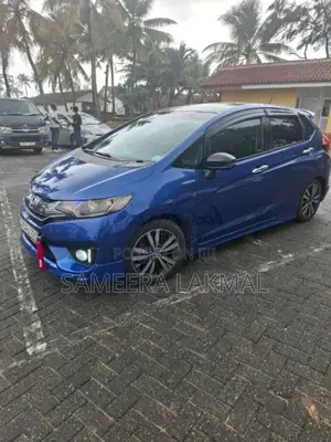 Honda Fit 2015 Car (Used)