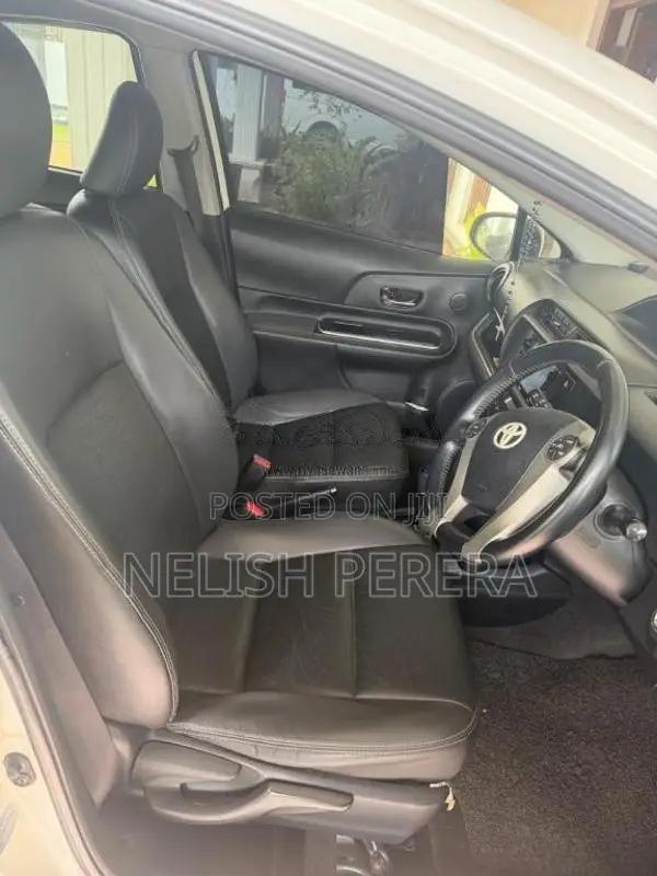 Toyota Aqua 2014 Car (Used)