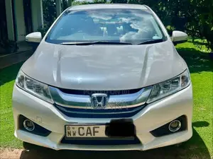 Honda Grace 2015 Car (Used)