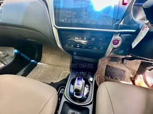 Honda Grace 2015 Car (Used)