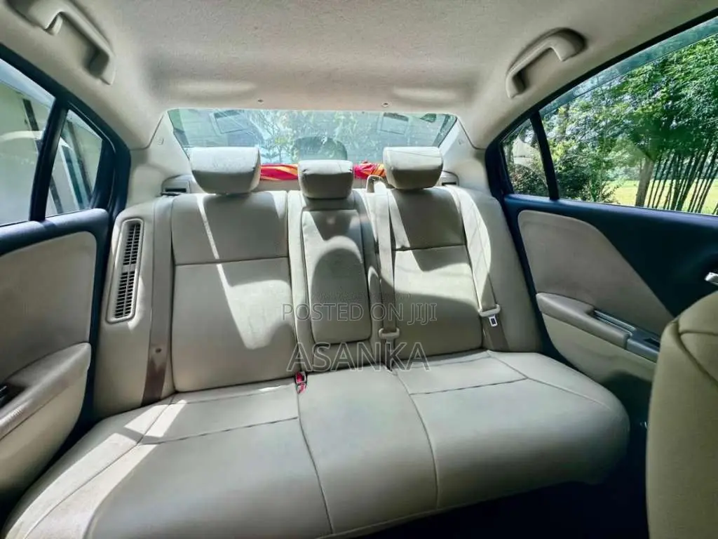 Honda Grace 2015 Car (Used)