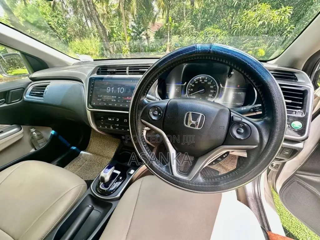Honda Grace 2015 Car (Used)